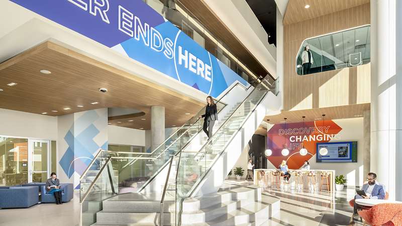 Center for Cancer Discovery Lobby