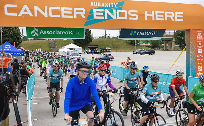 Bikers at the Audaxity 2026 starting line